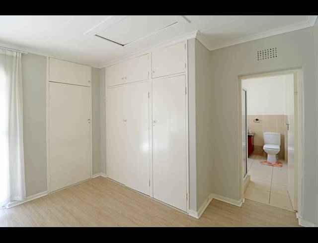 3 BEDROOM TOWNHOUSE FOR SALE IN FAIRLAND